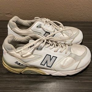 New Balance 587 Susan G Komen Fight Breast Cancer